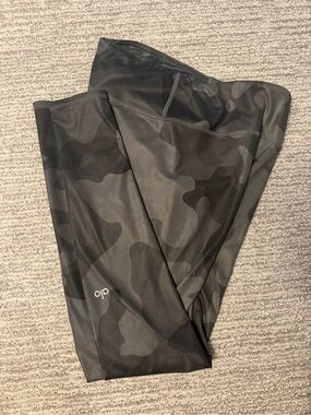 alo Black Camo High-Waist Leggings